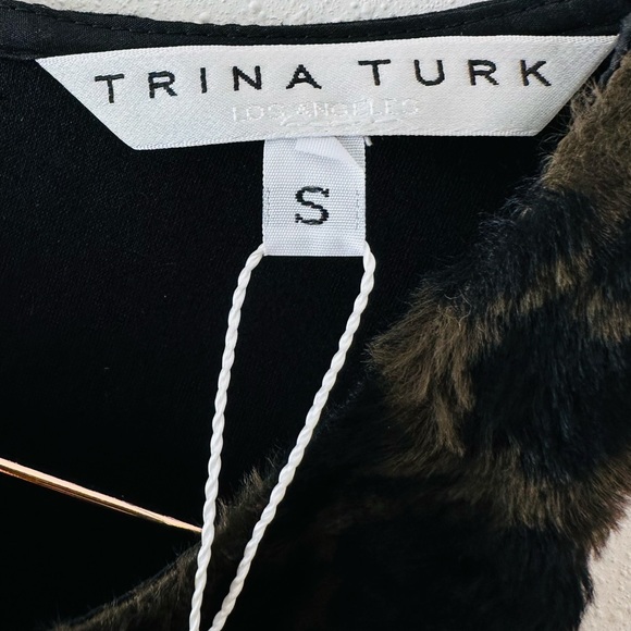 New Trina Turk Faux Fur Animal Leopard Print Sleeveless Blouse Top $268 - Picture 7 of 9